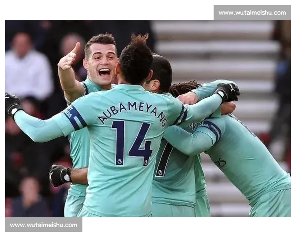 基于近期数据的英超球队状态评估与争冠及保级走势解析赛季中后段